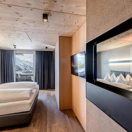 Angerer Alm Hotel 4*