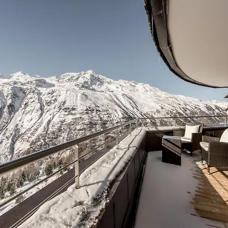 Angerer Alm Hotel 4*